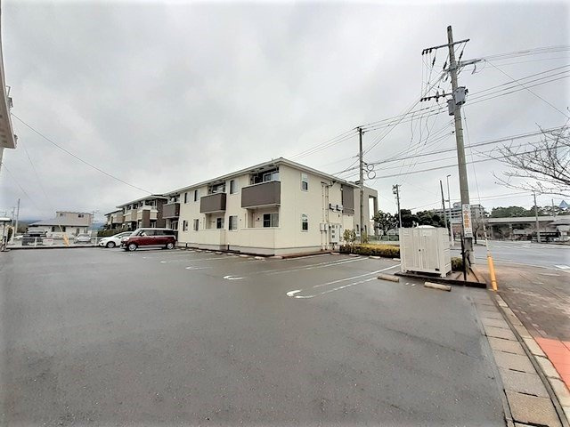 サンシャインヒルズＢの駐車場|駐車場です