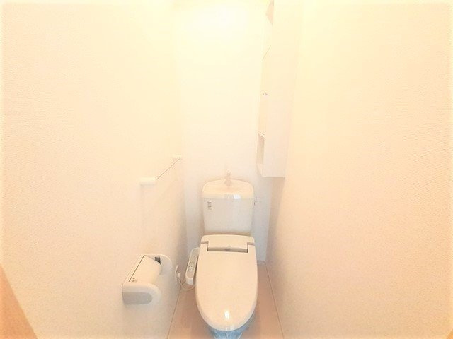 サンシャインヒルズＢのトイレ|清潔感のあるトイレです