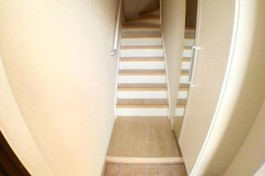 リバーサイド　コッティ　Ⅱの玄関|収納もある玄関です