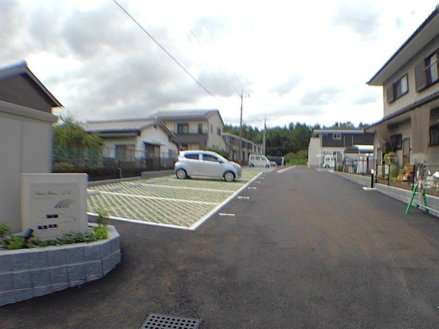 スタンドリバーⅢの駐車場|カースペースがあります