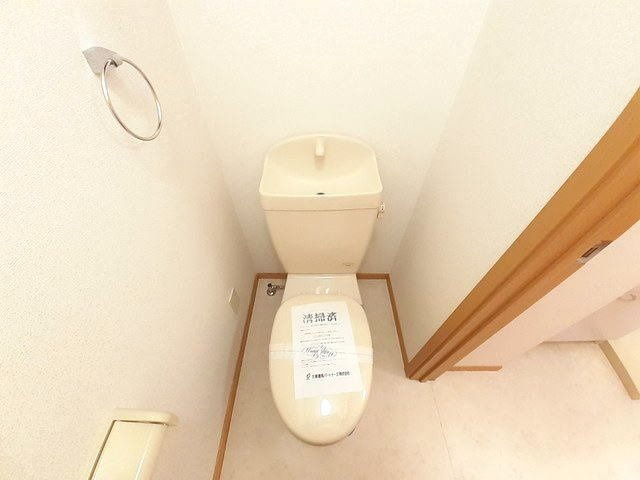 サンクレストのトイレ|ゆったりとした空間のトイレです