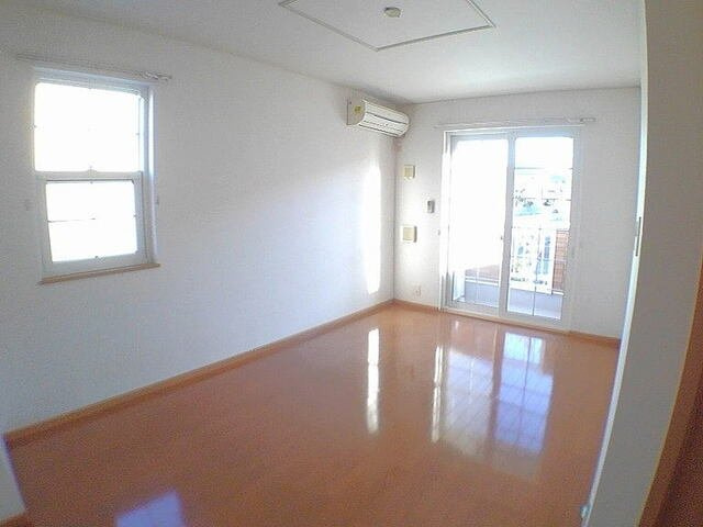 クレマチスＡの居間・リビング|使いやすい居間です