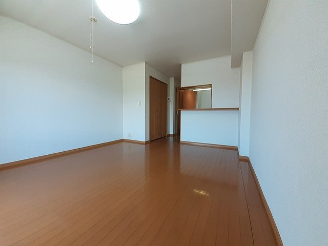 ライフコート東唐津Ｂの内装|内装は落ち着いています