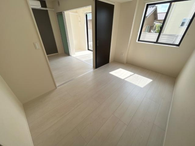 シェランデＳＡＩの内装|南側洋室