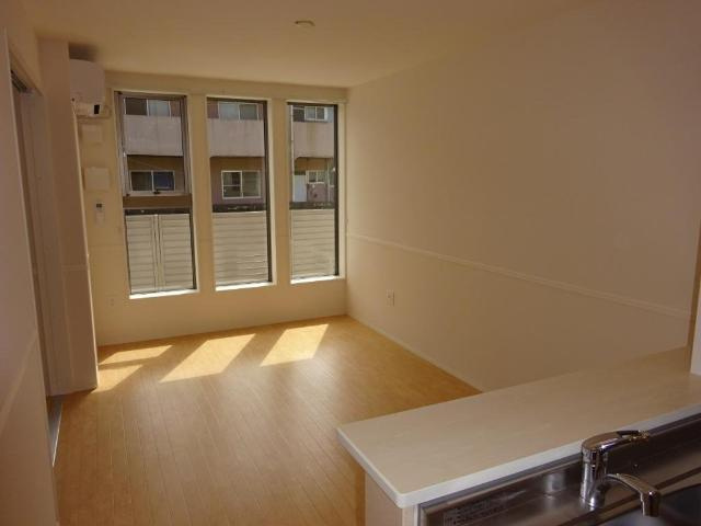 オリエンタルコートＫの居間・リビング|リビング