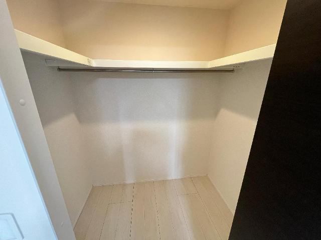 エスポワール松南の収納|ウォークインクローゼット