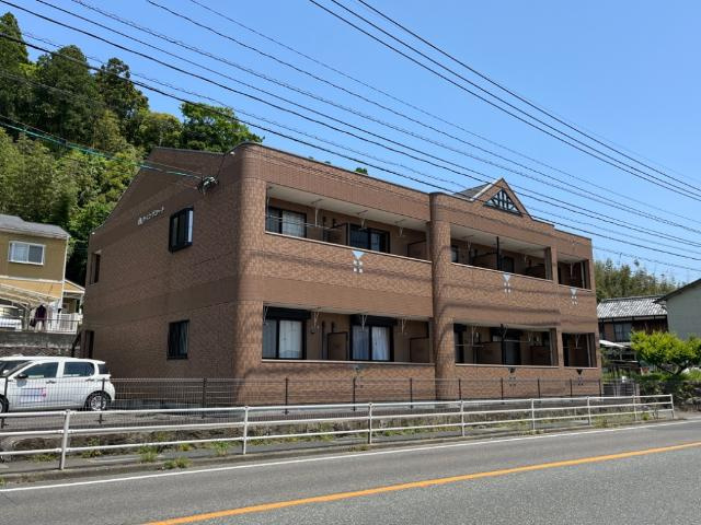 ウイングコート