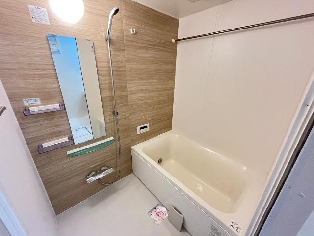 ＵＲＢＡＮ　ＳＱＵＡＲＥの浴室|バス