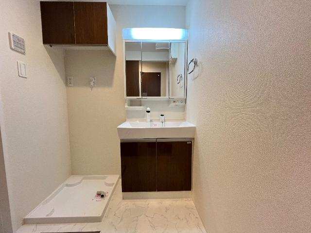 ＵＲＢＡＮ　ＳＱＵＡＲＥの洗面所|洗髪洗面化粧台