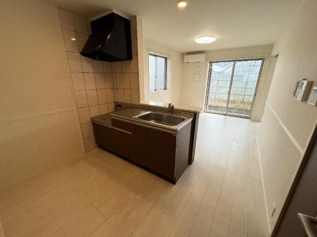 ＵＲＢＡＮ　ＳＱＵＡＲＥの居間・リビング|リビング