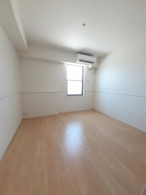 【内装】 | アルカディア城下