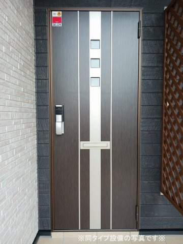 ヴァーチュ葵の玄関