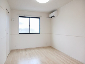 【内装】 | メゾン・ド・アンジュＣ | 明るい色調の室内です