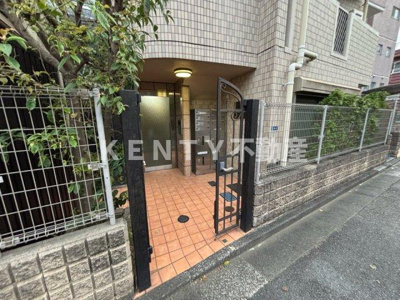 【エントランス】 | アーサクラスト海老澤 | エントランスです