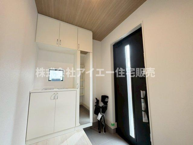 ★★うるま市石川4期-2号棟の玄関|ゆったりとした玄関です