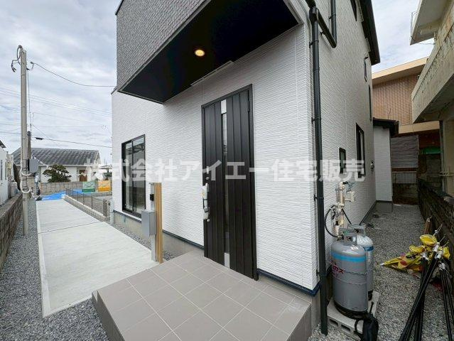 ★★うるま市石川4期-2号棟のエントランス