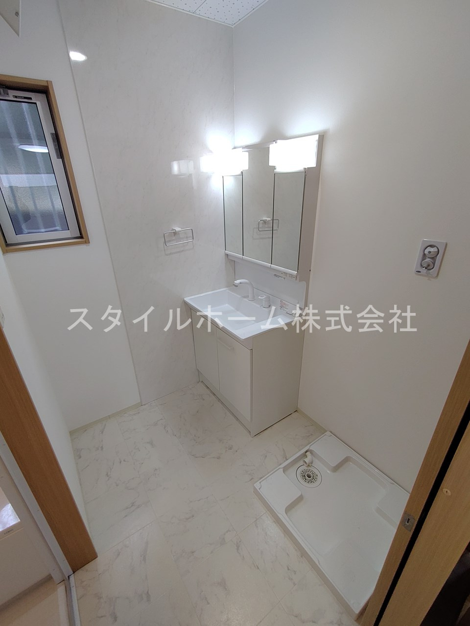 ＩＷ　ＳＵＭＩＫＡの洗面所