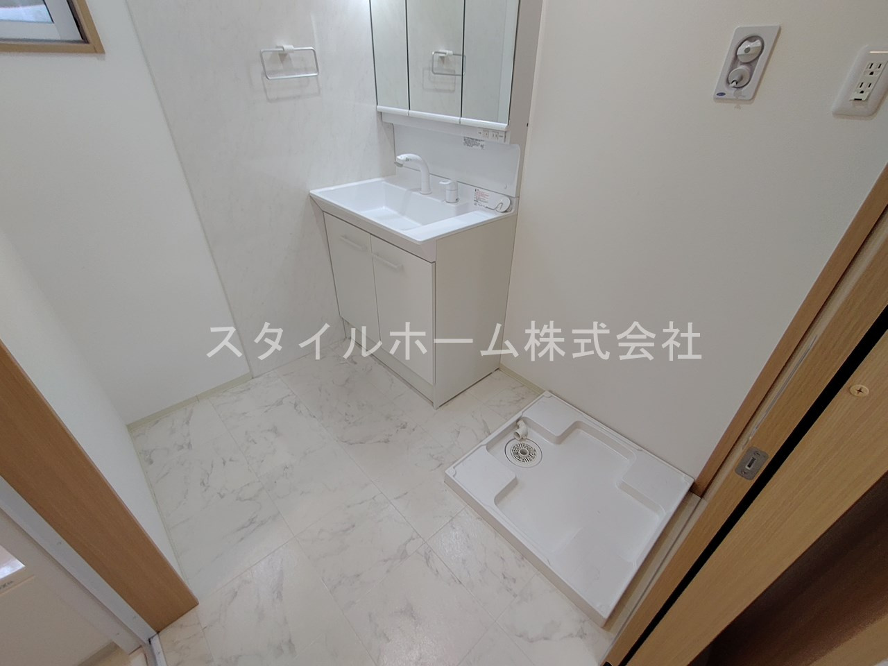 ＩＷ　ＳＵＭＩＫＡの洗面所