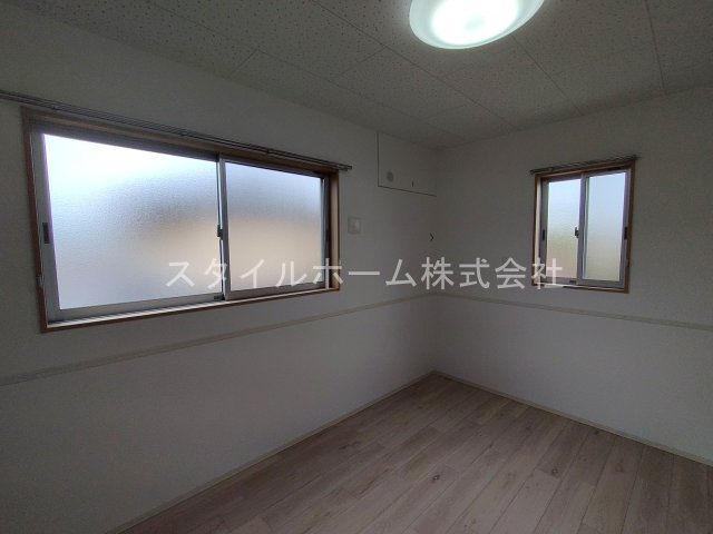 ＩＷ　ＳＵＭＩＫＡの居間・リビング