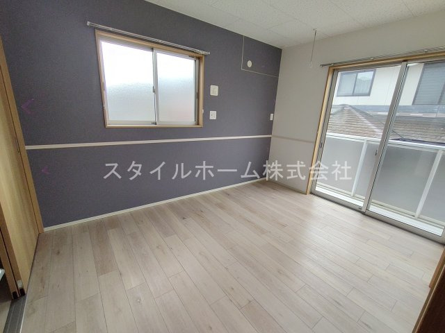 ＩＷ　ＳＵＭＩＫＡの居間・リビング