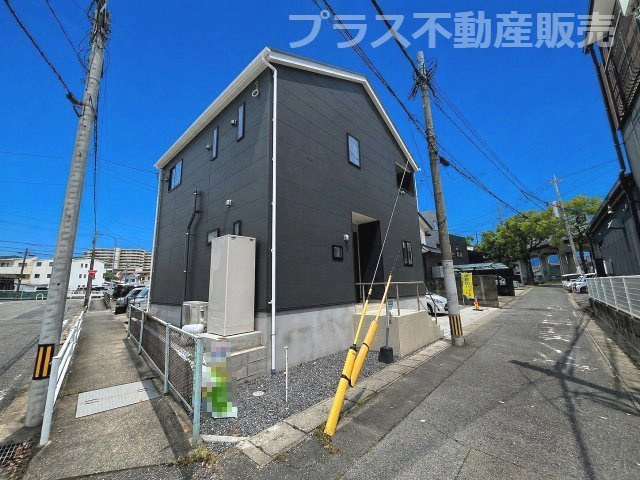 【玄関】 | 福岡市南区弥永1丁目第14　1号棟（全1棟）【仲介手数料無料・0円】 | 施工例。施工例は完成時と異なる場合があります。