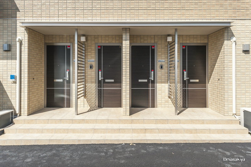 エスパシオ・yのエントランス|玄関