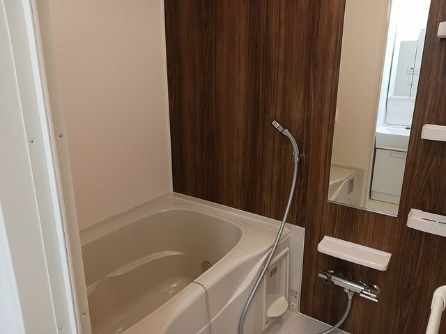 サニーレジデンスⅢの浴室