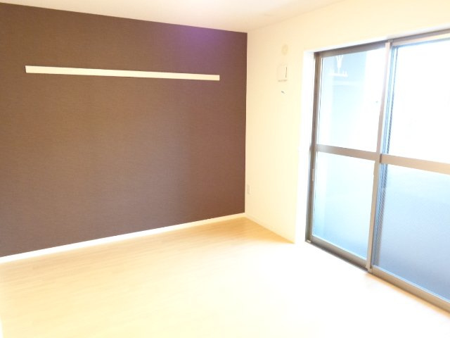 フローリッシュ・ガーデンの内装|洋室