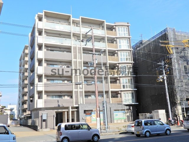 アクトタレイア茨木駅前の外観