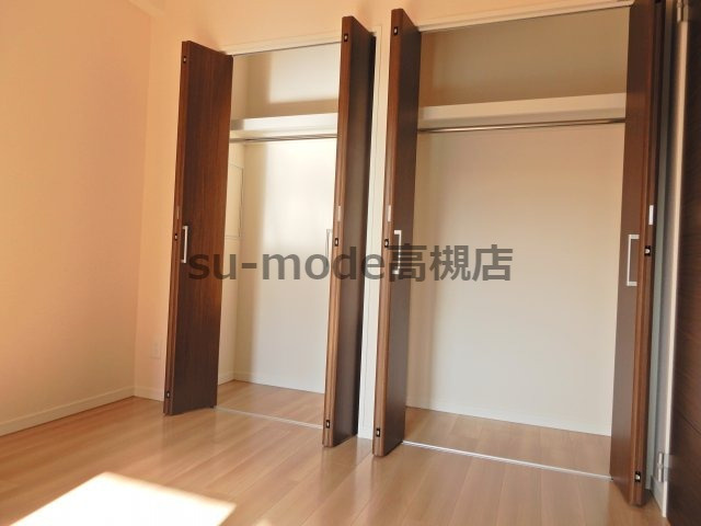 アクトタレイア茨木駅前の収納