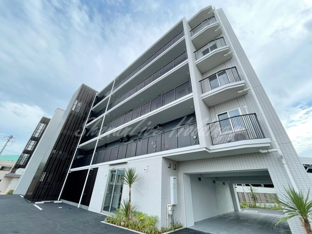 LUANA湘南の外観|鉄筋コンクリートマンションで防音面も安心♪