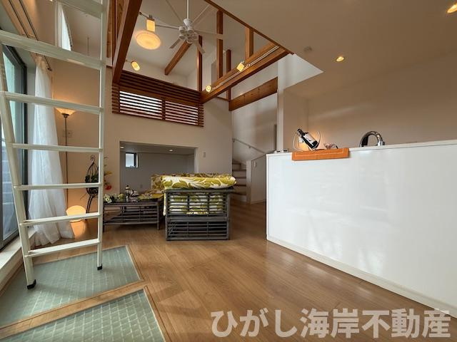中郡大磯町生沢　中古戸建　のダイニング|新規リフォーム完了！　14.5帖　吹抜付LDK