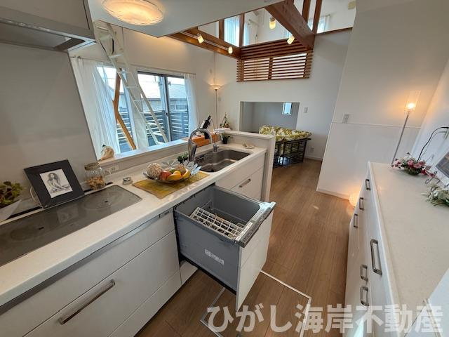 中郡大磯町生沢　中古戸建　のキッチン|新規リフォーム完了！　食洗器付きシステムキッチン