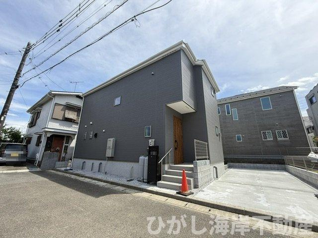 平塚市西真土3丁目　新築戸建　