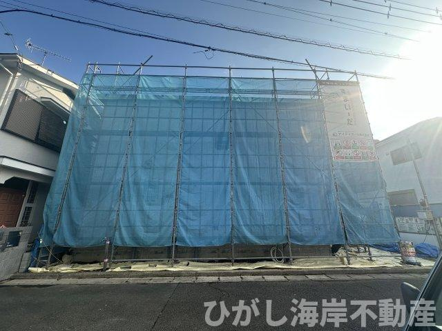 平塚市西真土3丁目　新築戸建　の外観|3月19日撮影　建築中　現地外観
