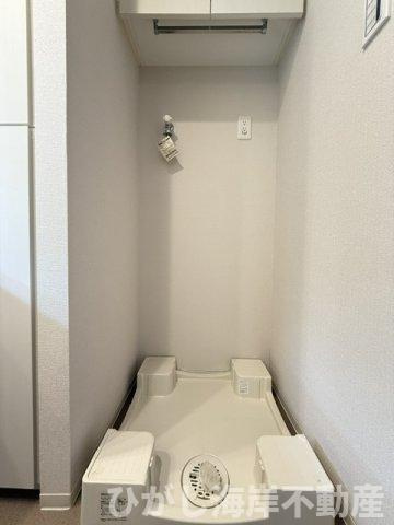 リストレジデンス茅ヶ崎のランドリースペース|洗濯機置場