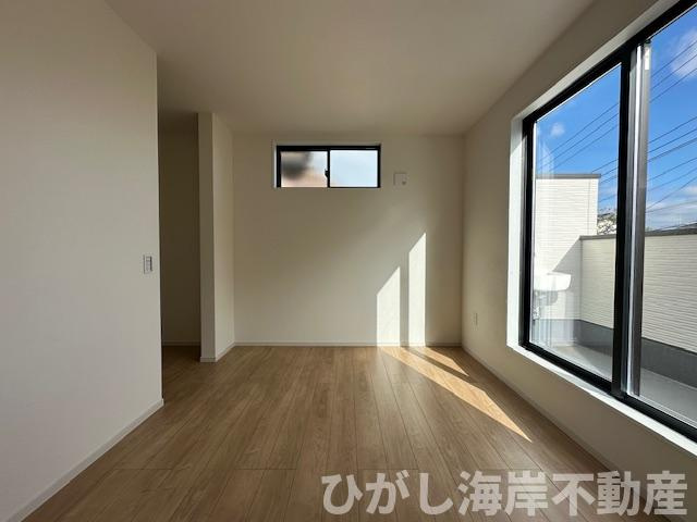 藤沢市片瀬４丁目　新築戸建　全３棟の寝室|7.7帖　洋室