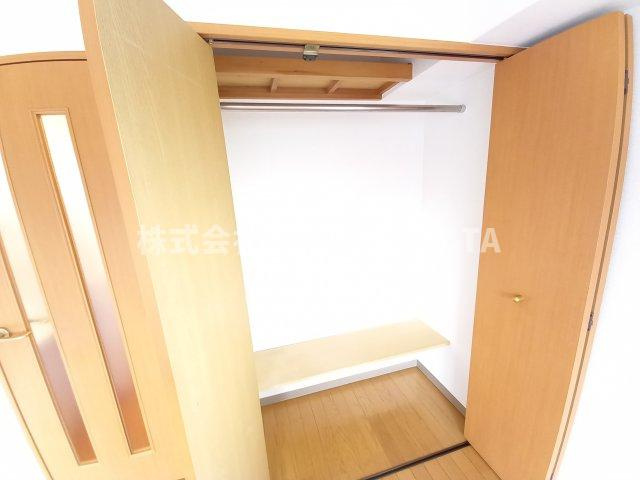 プレサンス神戸裁判所前の収納