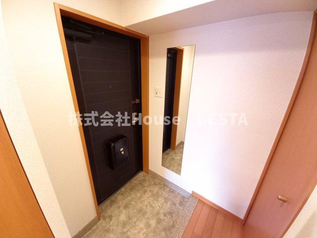 プレサンス神戸裁判所前の玄関