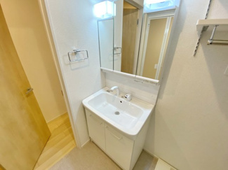 【洗面所】 | ルーナ　クレシェンテ