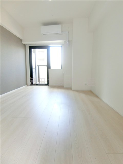 クオリタス蒲田の居間・リビング|洋室8帖