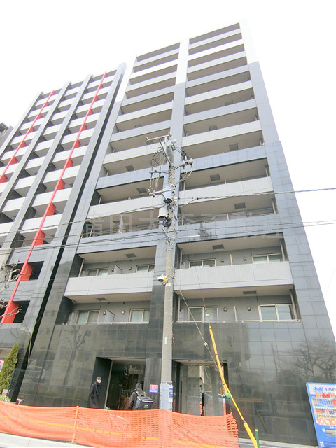 Ferieフェリエ大森町の外観|2008年10月築　RC鉄筋コンクリート造地上13階建て1K～1LDK総戸数47戸※管理人室含む
京浜急行本線大森町駅最寄り徒歩5分の東京都大田区大森中1丁目　