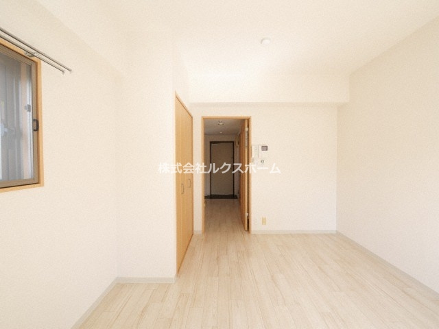 ラフォルテ駅前の居間・リビング|ゆったり過ごせる居間です