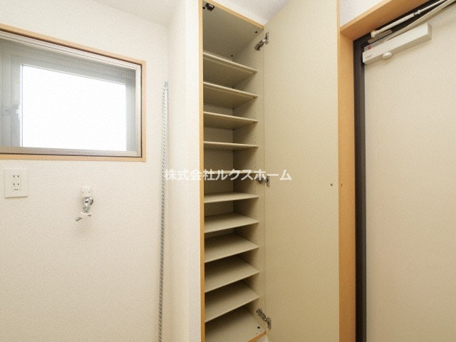 ラフォルテ駅前の収納|たっぷりとした収納スペースです