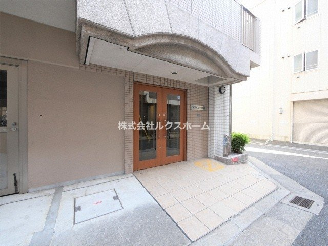 ラフォルテ駅前のエントランス|ゆとりのあるエントランスです