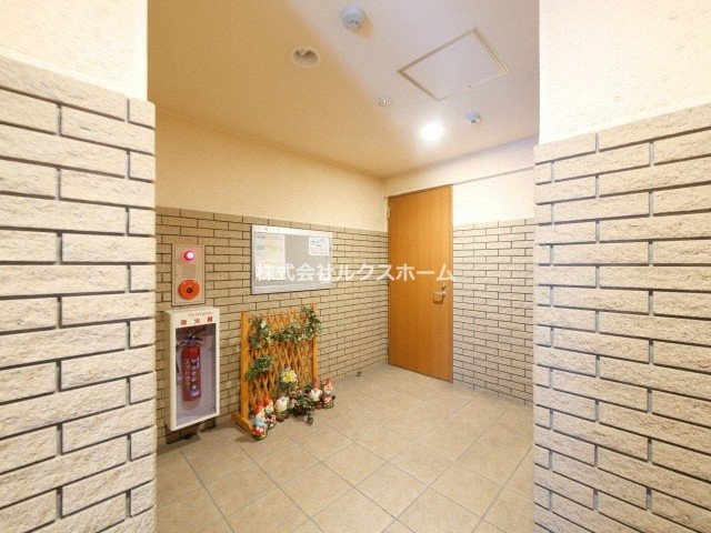 ラフォルテ駅前のロビー|建物の内部です