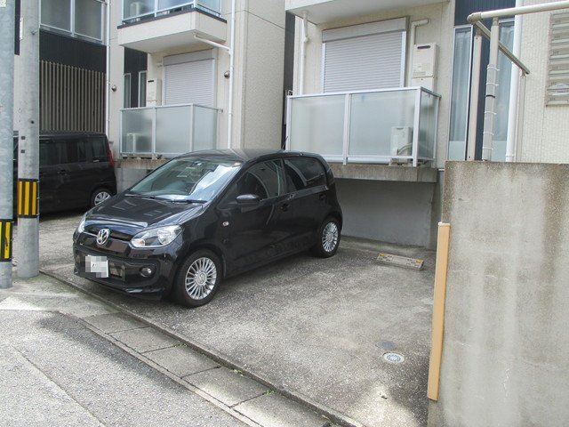 クレサ空港前の駐車場