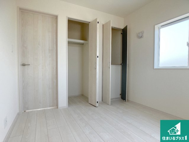 加古川市加古川町北在家　新築一戸建ての外観|周辺は落ち着いた街並みの住宅地！子育てがしやすい住環境です！まだ未完成ですが、現地でしかわからない事もございます。是非一度ご覧ください。