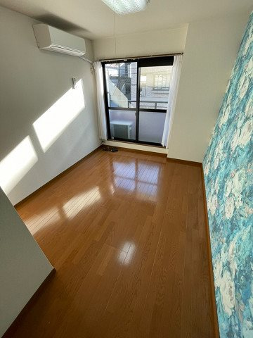 コンフォート甲子園の居間・リビング