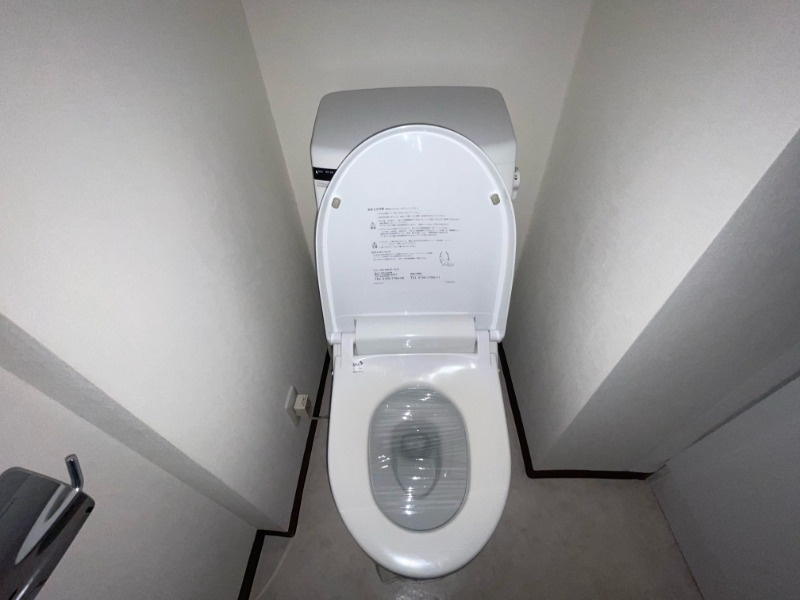 グリフィン横浜・ヴィラのトイレ|温水洗浄便座付き♪